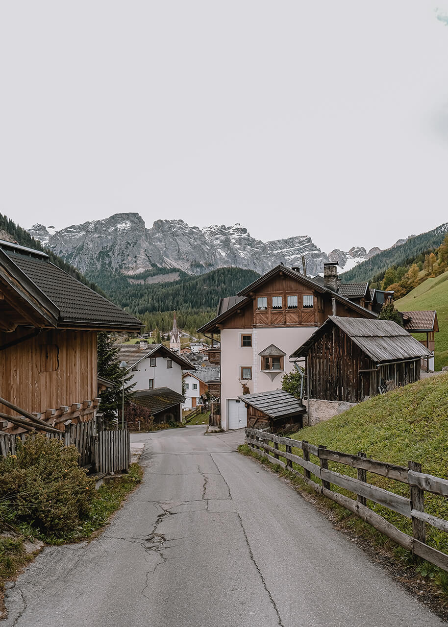 Les Dolomites Mountain Lodges - Faraway Getaway