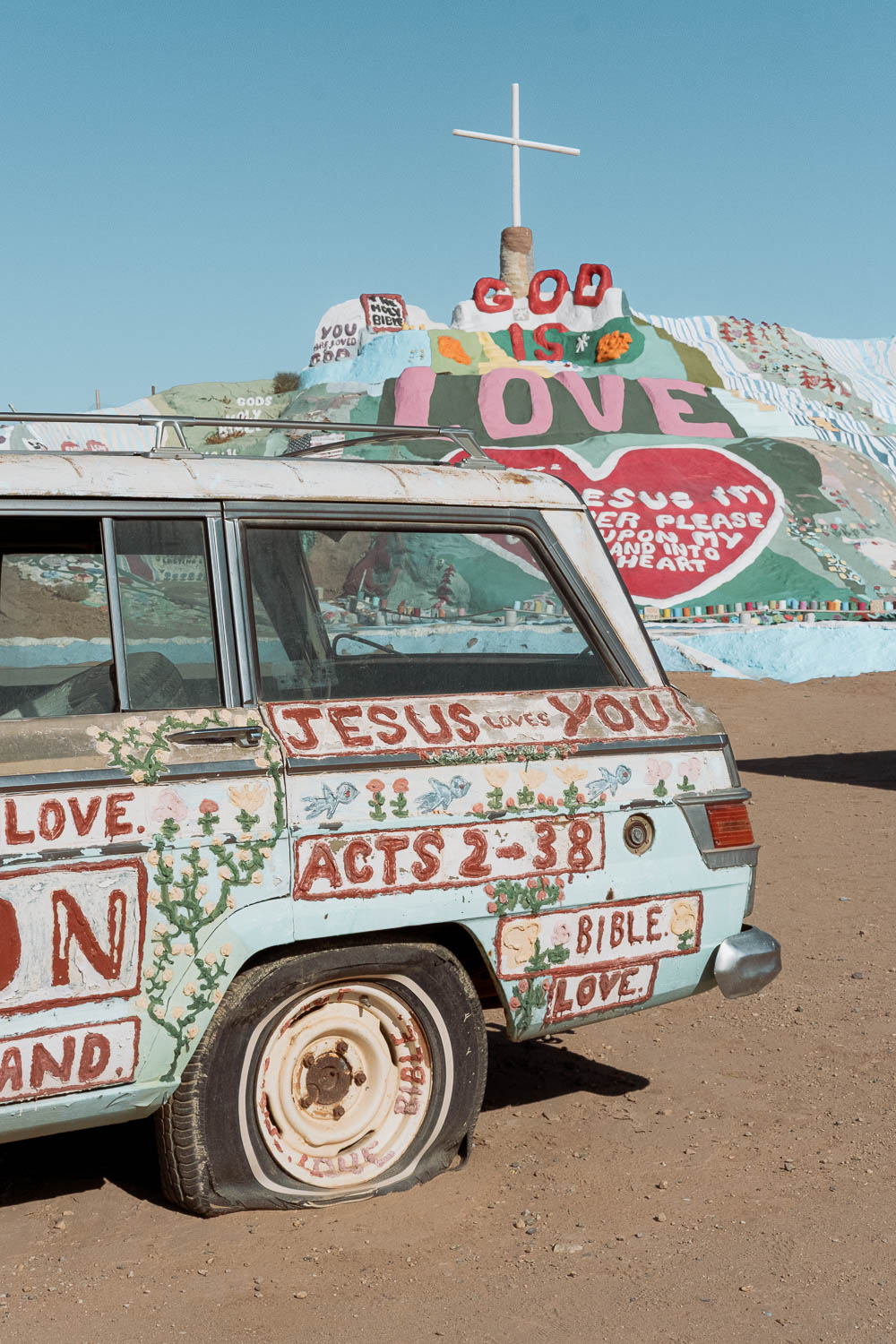 Slab City - California 2 week road trip - Faraway Getaway
